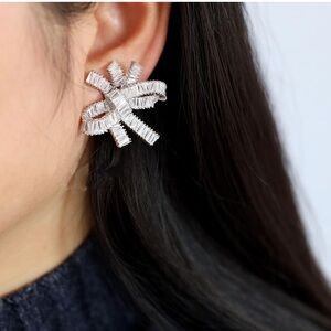 New Anthropologie  Pearl & Rhinestone Silver Twist Earrings